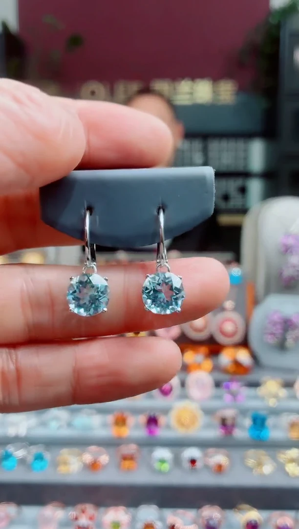 银S925镶嵌托帕石耳钉托帕石耳钉