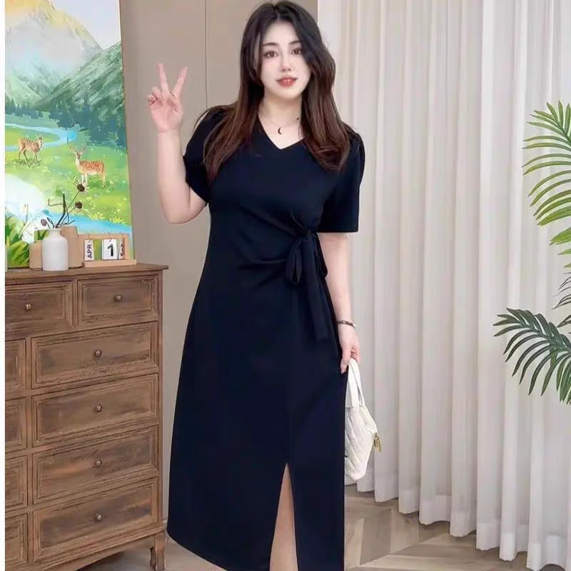 2025夏季新款气质洋气大码法式V领短袖连衣裙收腰遮肚子开叉长裙