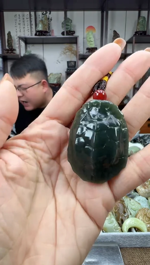 未镶嵌和田玉把件1
