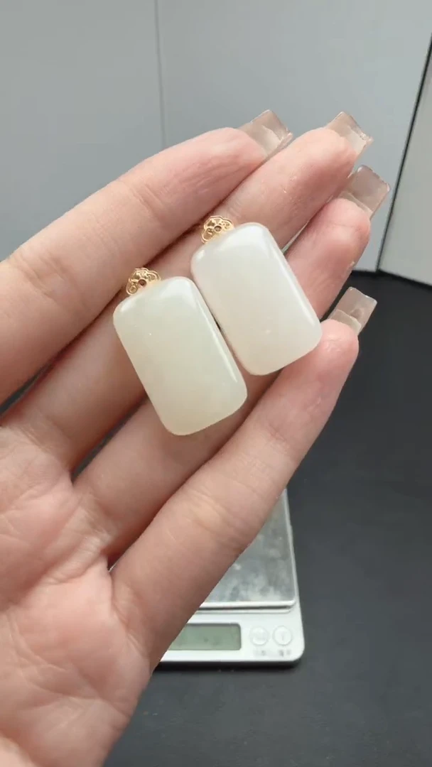 和田玉18K金镶嵌颈饰e018吊坠多样性发其一