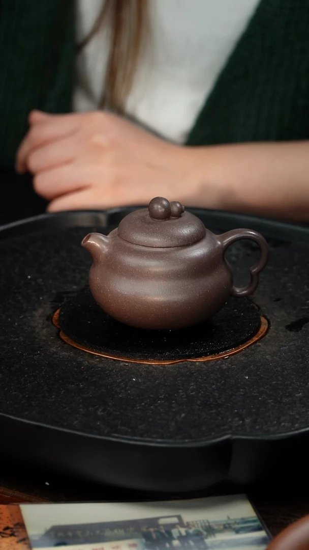 茶壶紫砂宝山工艺  葫芦72天青泥150毫升