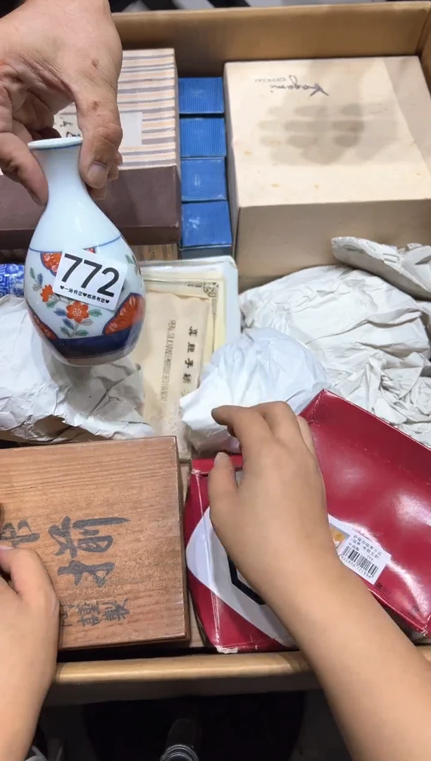 瓷片乔**1772............