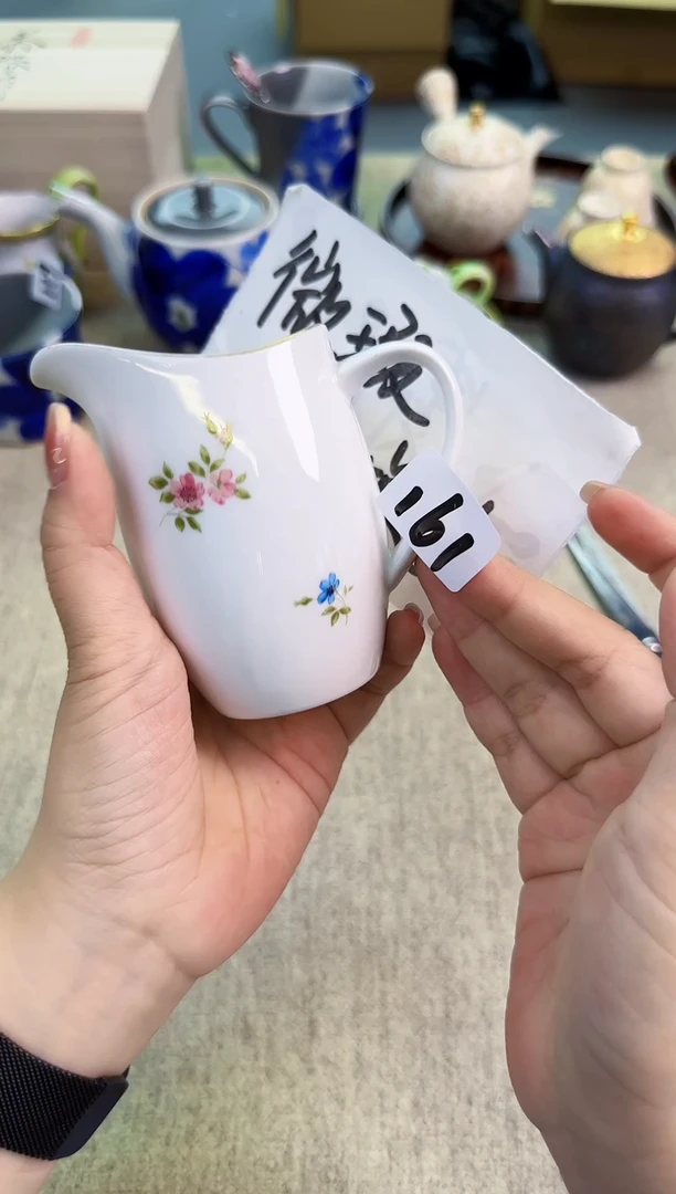 瓷片泡泡家的瓷器真好看