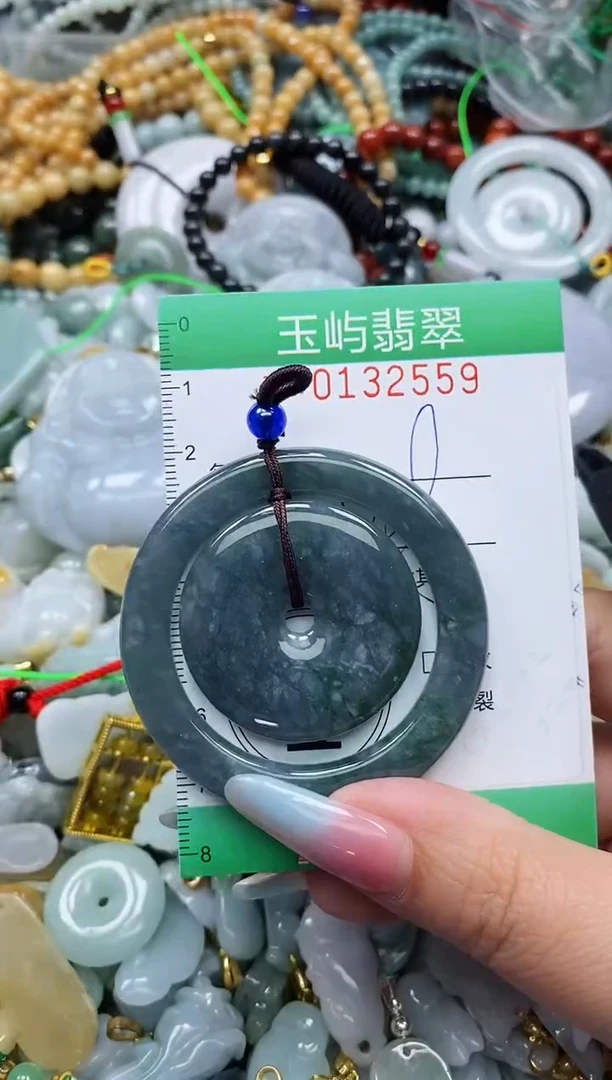 翡翠未镶嵌颈饰闪购0132559