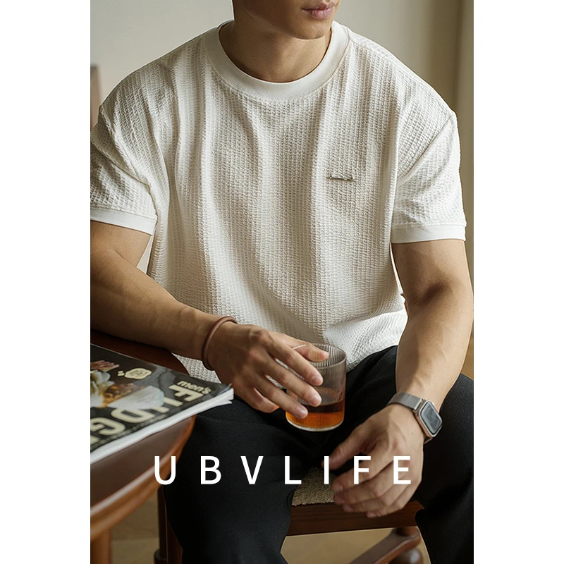 商务休闲抗皱泡芙格纹肌理短袖T恤男2025夏季圆领吸热纯色上衣