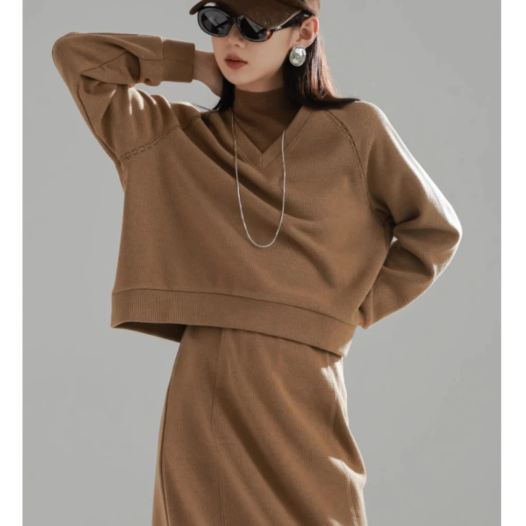 简创-极简风醋酸羊毛V领针织卫衣女休闲卫衣外套百搭上衣PI24W105