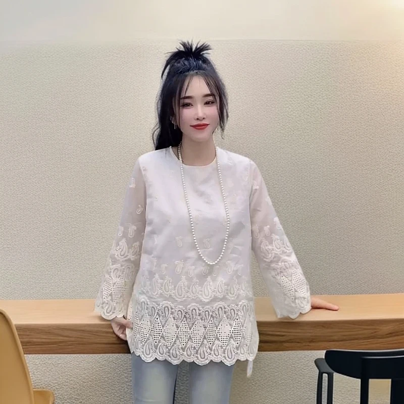 网红新中式刺绣提花小衫2025时尚气质蕾丝镂空百搭宽松潮流上衣