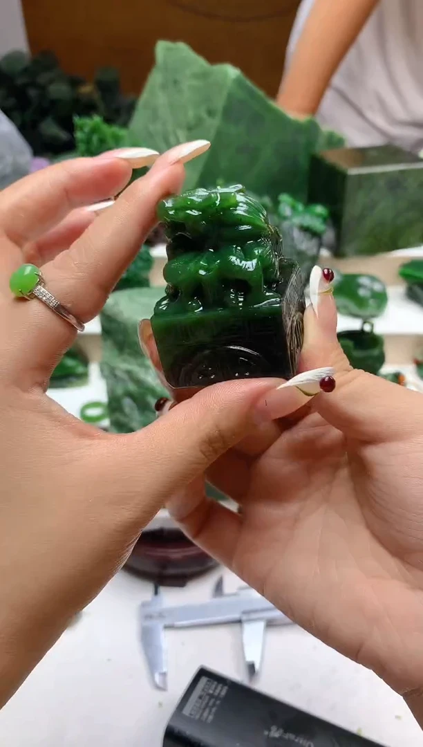 和田玉（碧玉）未镶嵌摆件0