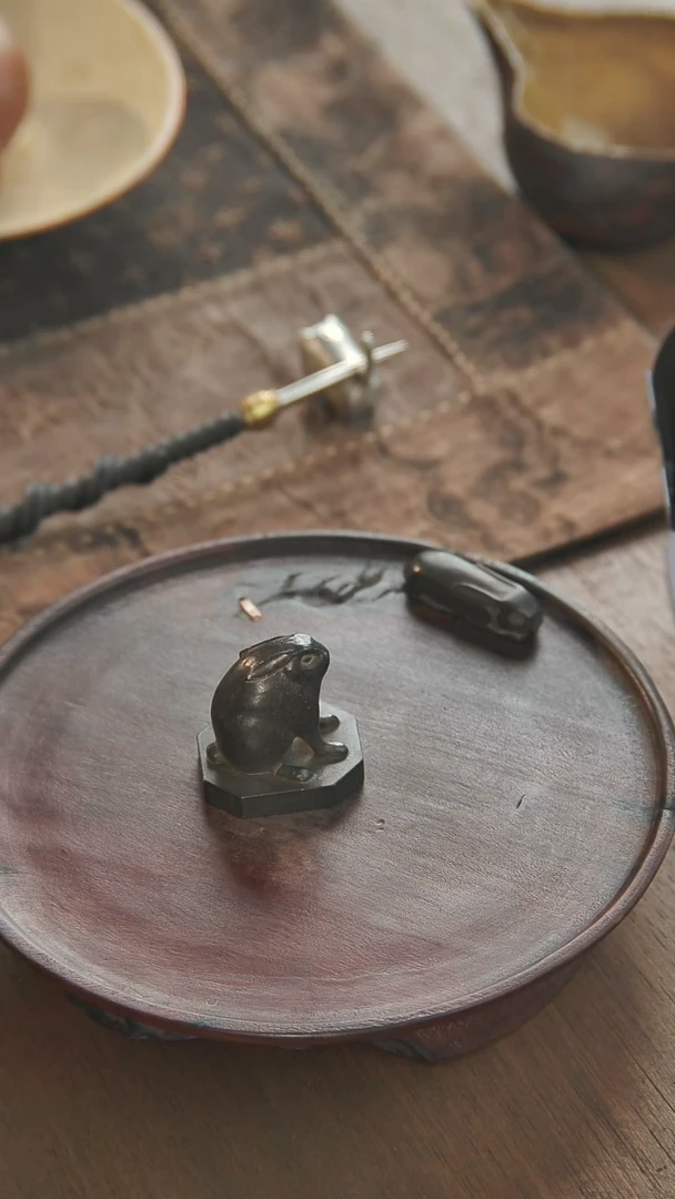 其他兔爷盖置...........