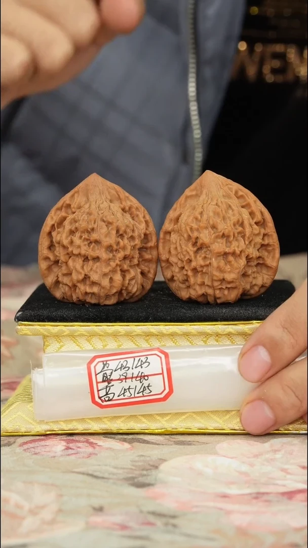 【闪购商品】文玩核桃把件官帽