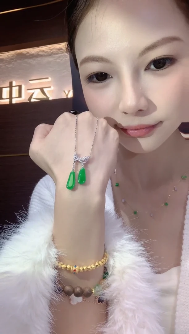 套链18K金镶嵌翡翠D64