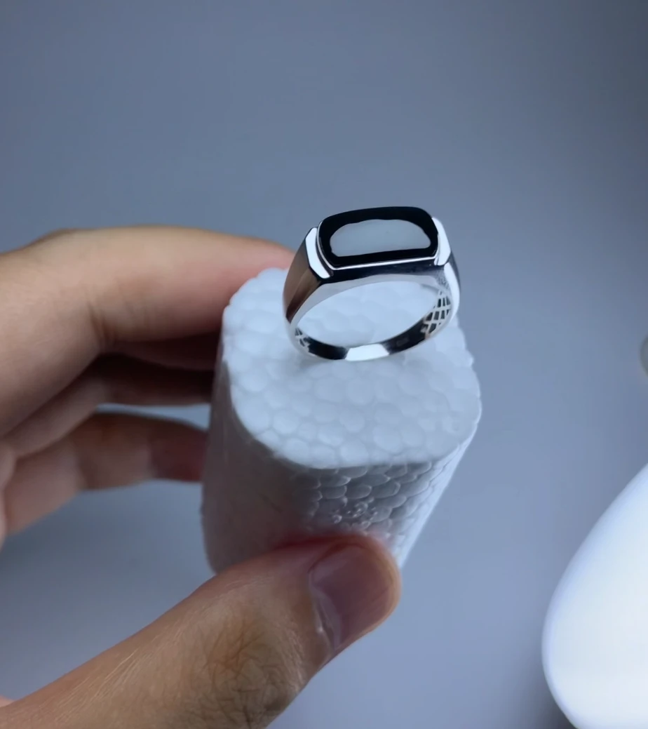 订做-18白金墨翠-马鞍戒面戒指时尚简约光面素款