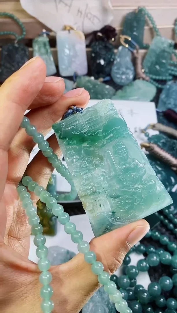 翡翠未镶嵌颈饰໑****ޓ