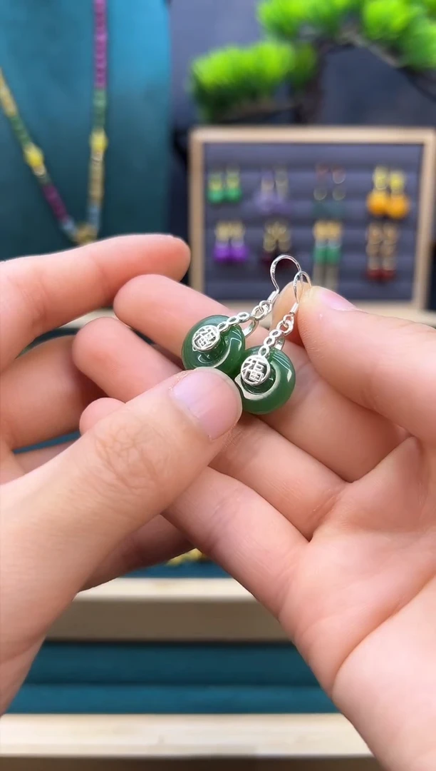 【闪购商品】和田玉耳饰银S925镶嵌E260