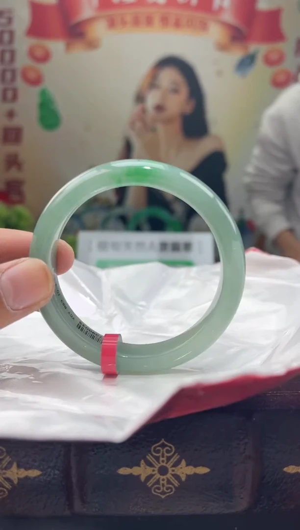 【闪购商品】翡翠手镯未镶嵌手镯9
