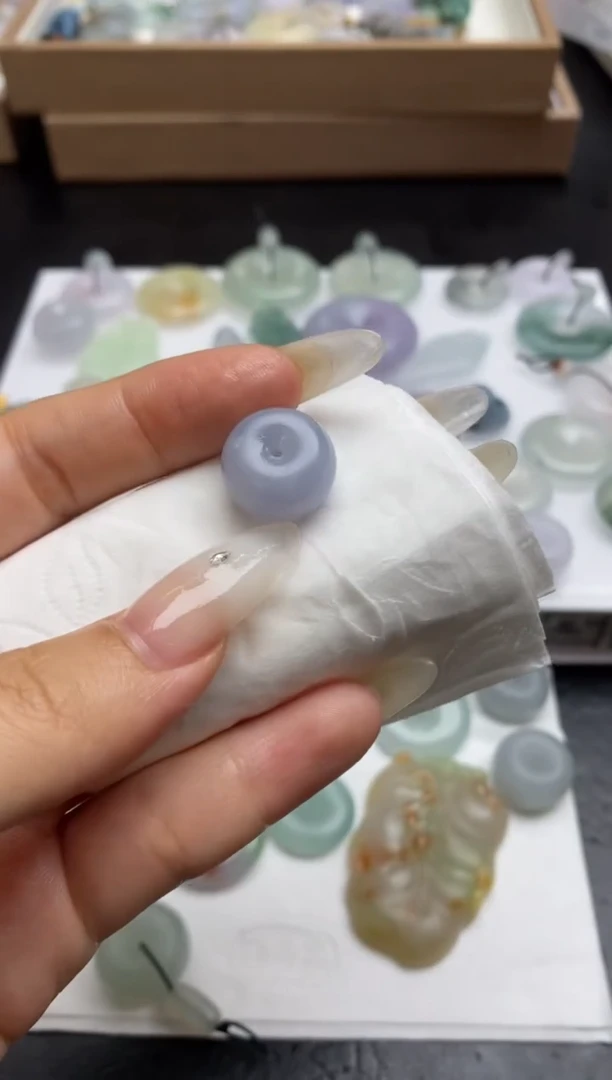 定制翡翠未镶嵌翡翠毛货~