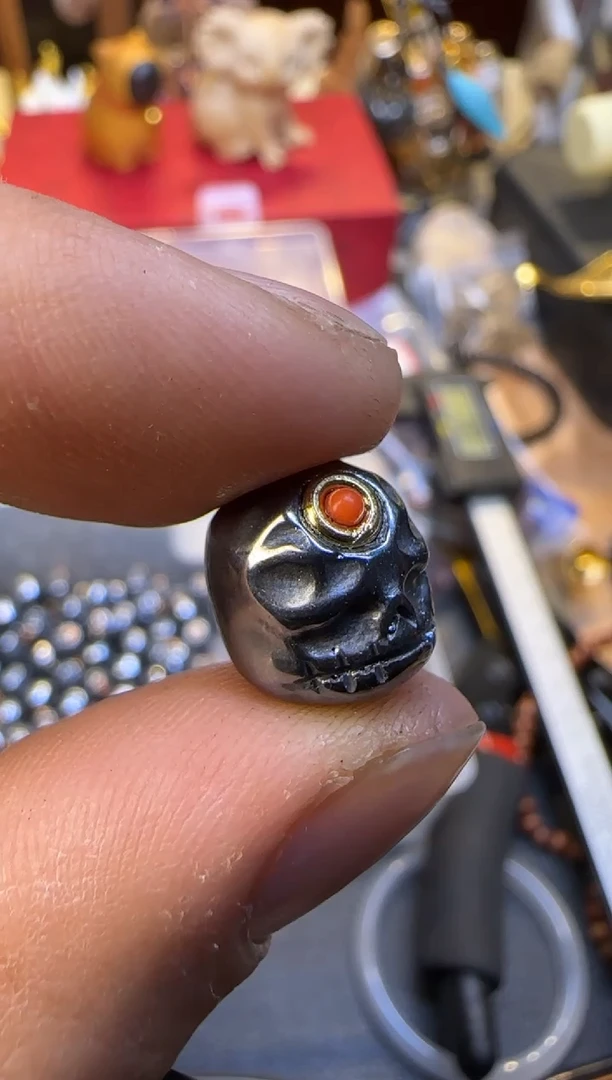 【闪购商品】石英质玉1未镶嵌天铁阿呆一颗11*13mm