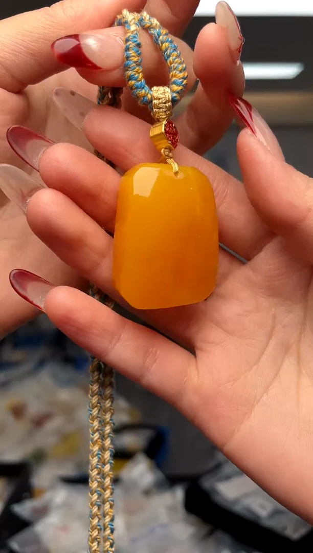 【闪购商品】蜜蜡裸石未镶嵌（多样性单个发货）