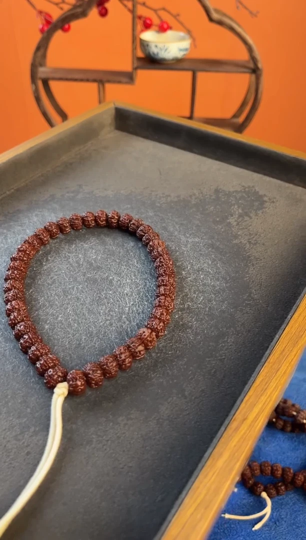 金刚菩提手串王*白10+老树王