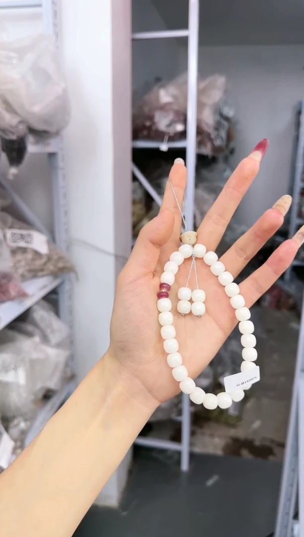 【闪购商品】菩提根/象牙果吊坠G-B152070