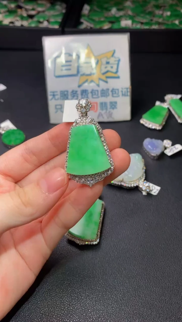 颈饰银S925镶嵌翡翠翡翠1