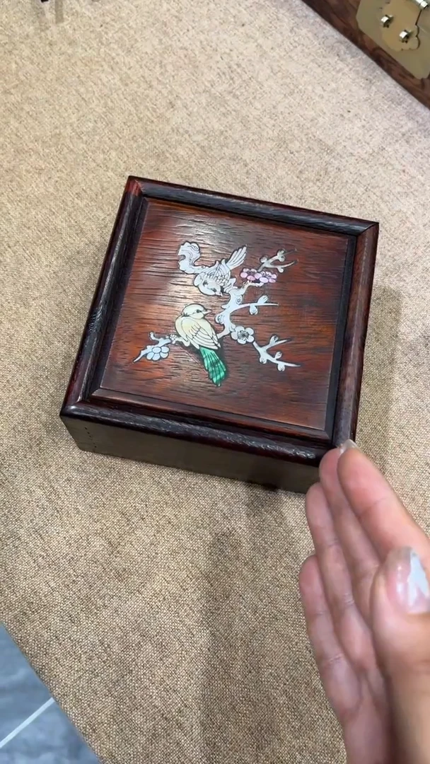 木喜鹊登梅方形抽拉盒