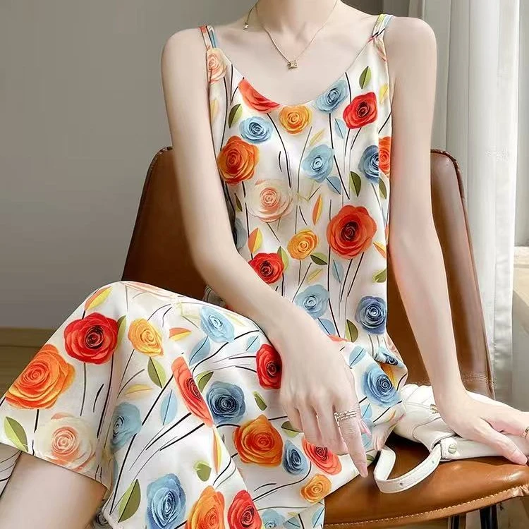 25新款印花丝滑吊带裙夏季新款女花色缎面无袖时尚百搭连衣裙