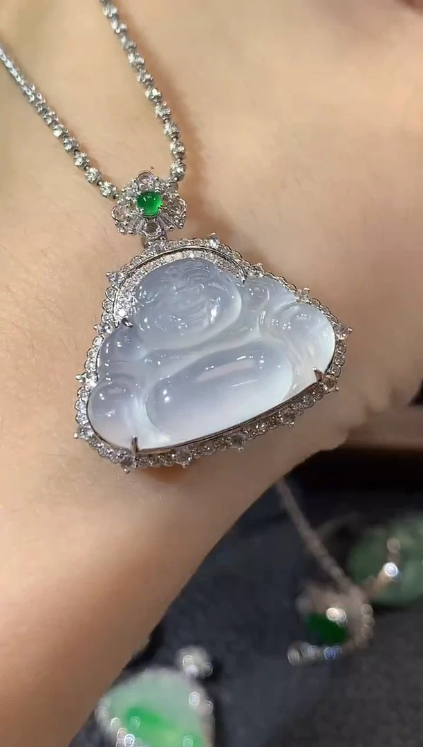 吊坠(不含链)18K金镶嵌翡翠A84