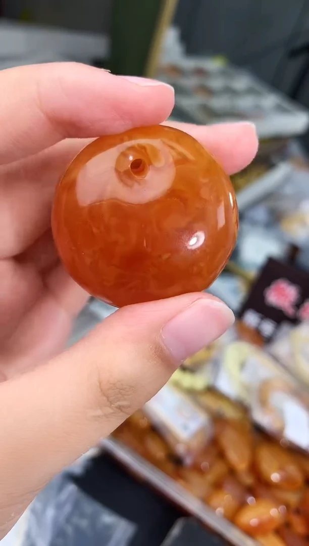 蜜蜡未镶嵌珠宝奇石230