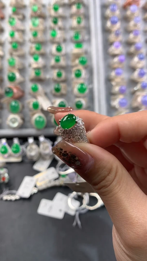 【闪购商品】定制翡翠未镶嵌天然缅甸A货翡翠  福利款3.7