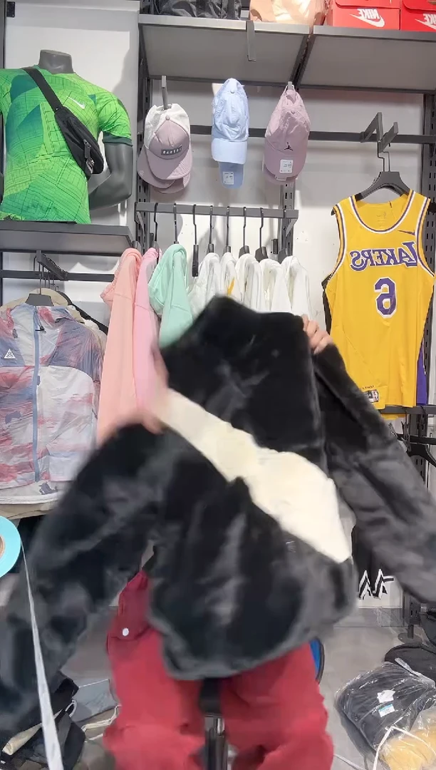 1152  编码 瑕疵款直播间过款为准 尺码