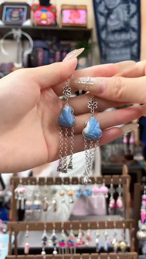 织绣民族风非遗老绣苗银饰品620