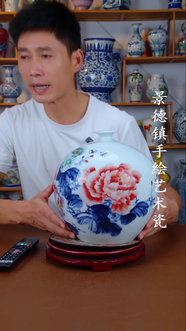现代景德镇手工手绘陶瓷摆件22