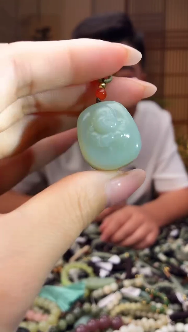 颈饰未镶嵌和田玉多样性发货，拍一发一
