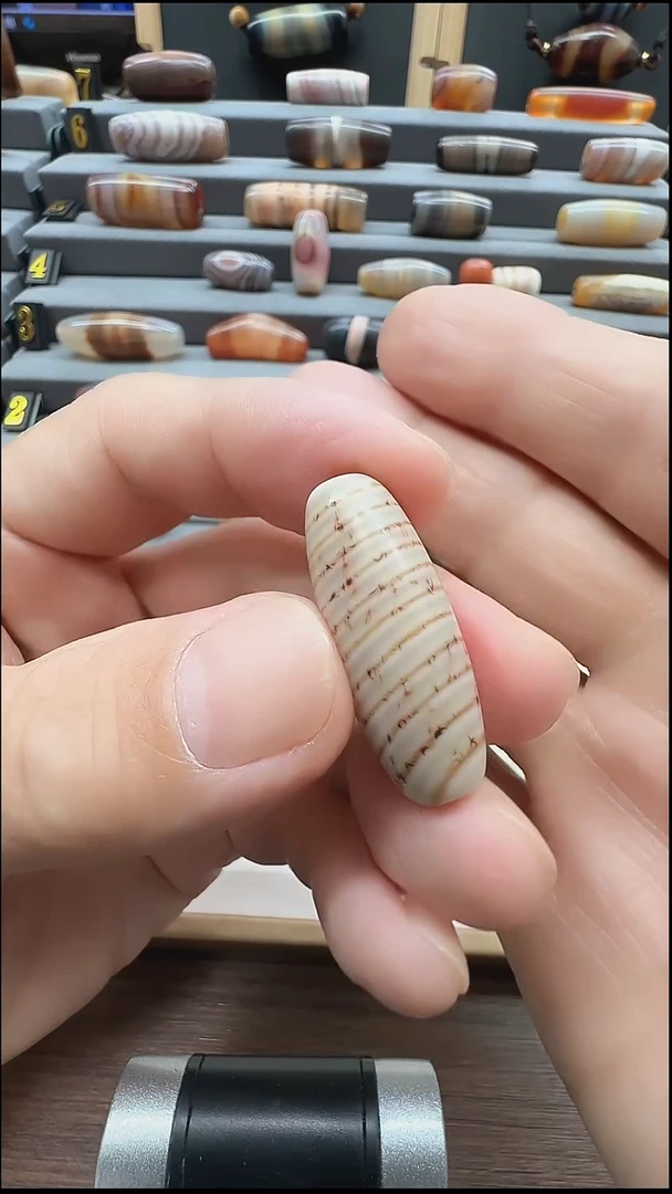 未镶嵌颈饰玛瑙/玉髓玛瑙33*13