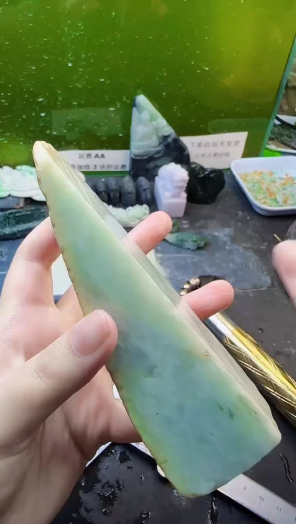 翡翠未镶嵌颈饰天然翡翠042