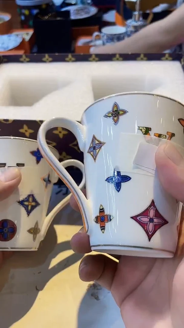 杯鸿辉家品牌瓷器，京东包邮！
