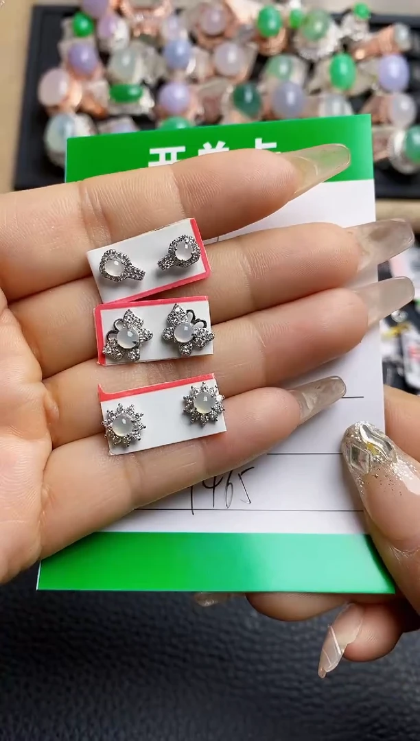 【闪购商品】翡翠戒指银S925镶嵌9465