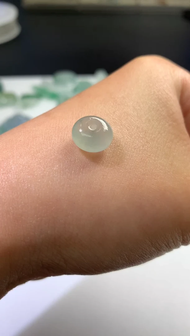 未镶嵌定制翡翠毛货 10.4-5.8