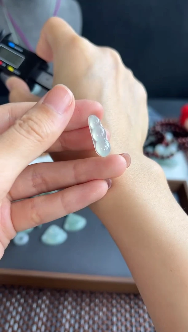 翡翠未镶嵌颈饰314买断