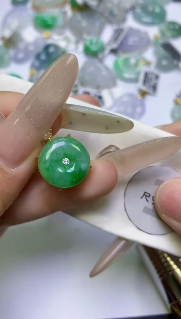 颈饰未镶嵌翡翠天然缅甸翡翠A货百元以上9元证书费自理