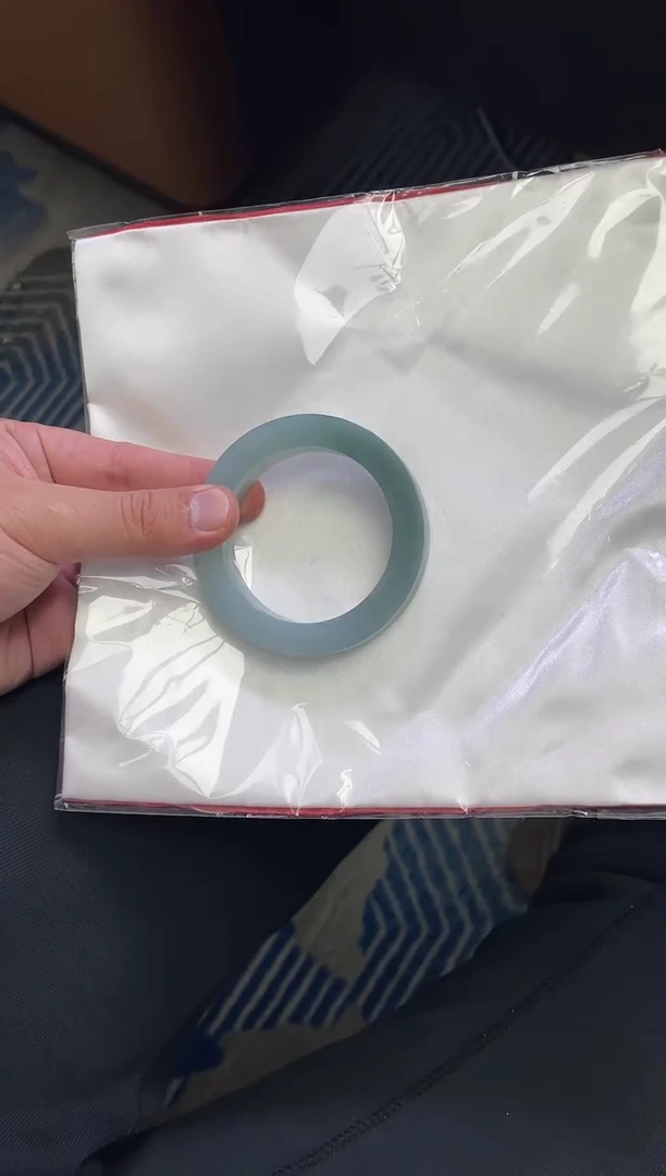 未镶嵌手镯定制翡翠洋*定制手镯发一件