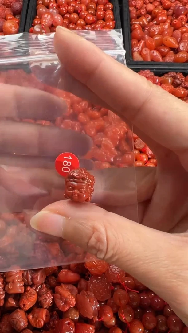 【闪购商品】南红玛瑙颈饰未镶嵌1