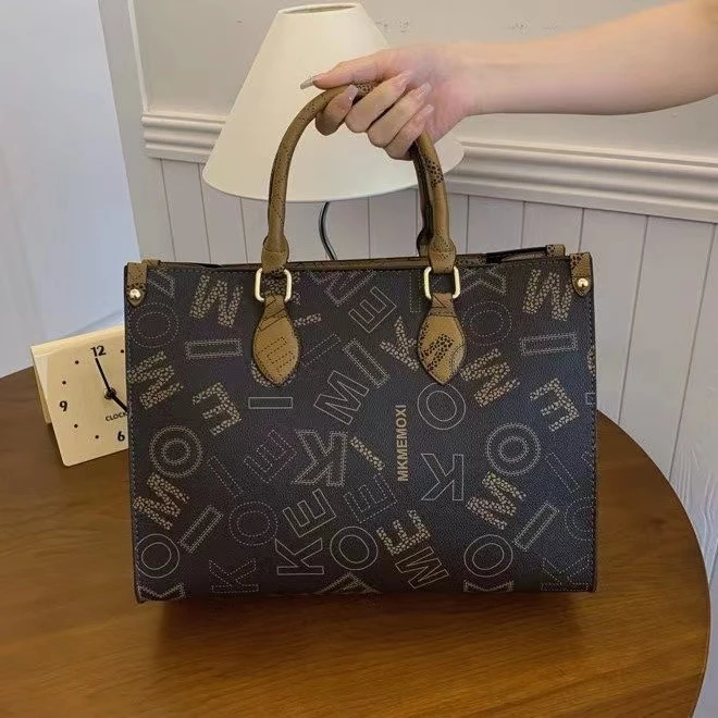 新款时尚韩版大容量手提包