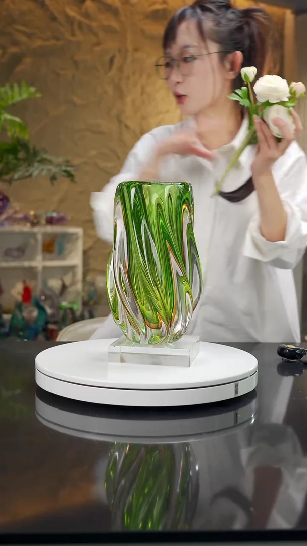 手工艺品琉璃绿金波浪瓶
