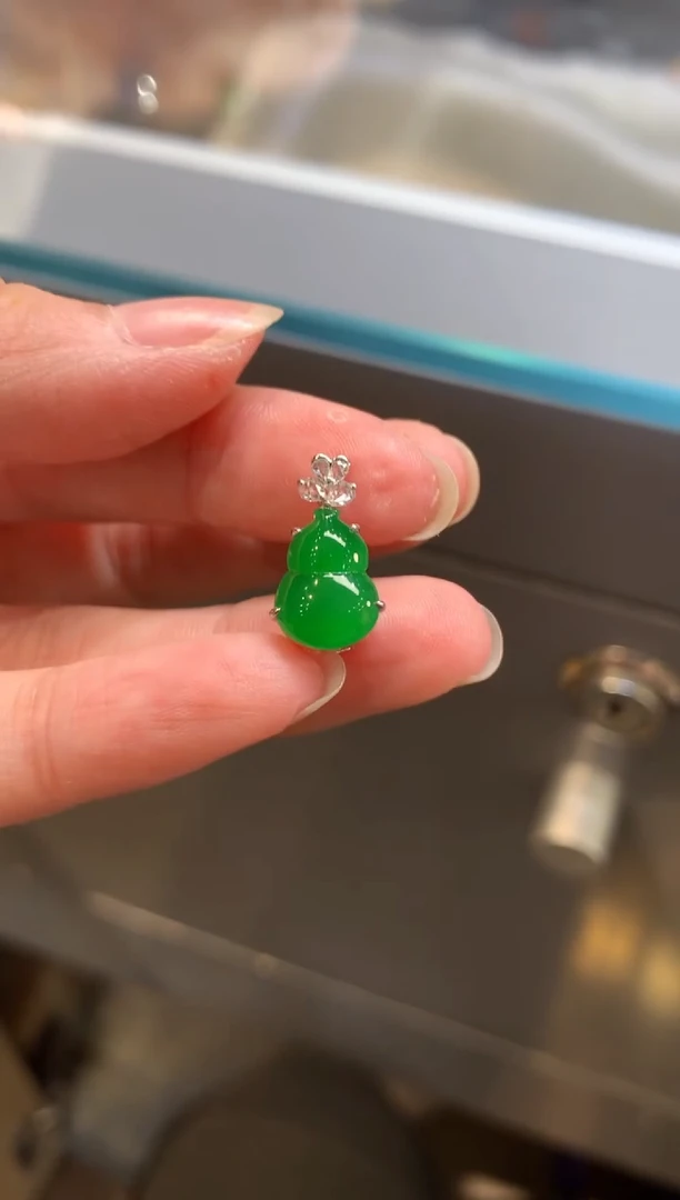 翡翠18K金镶嵌吊坠(不含链)A265|9800