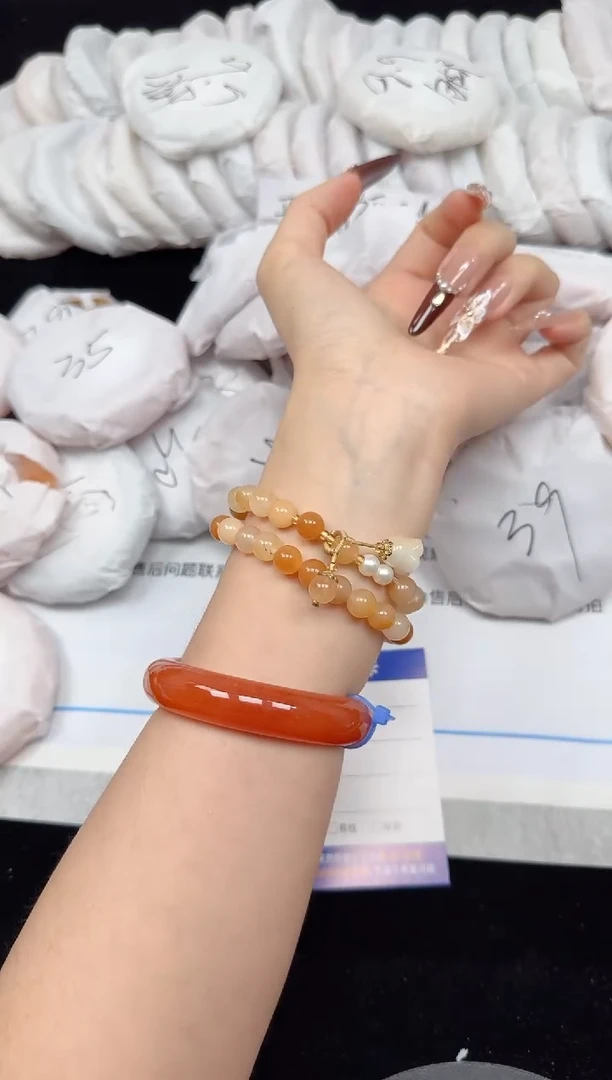 未镶嵌手镯石英质玉黄龙手串