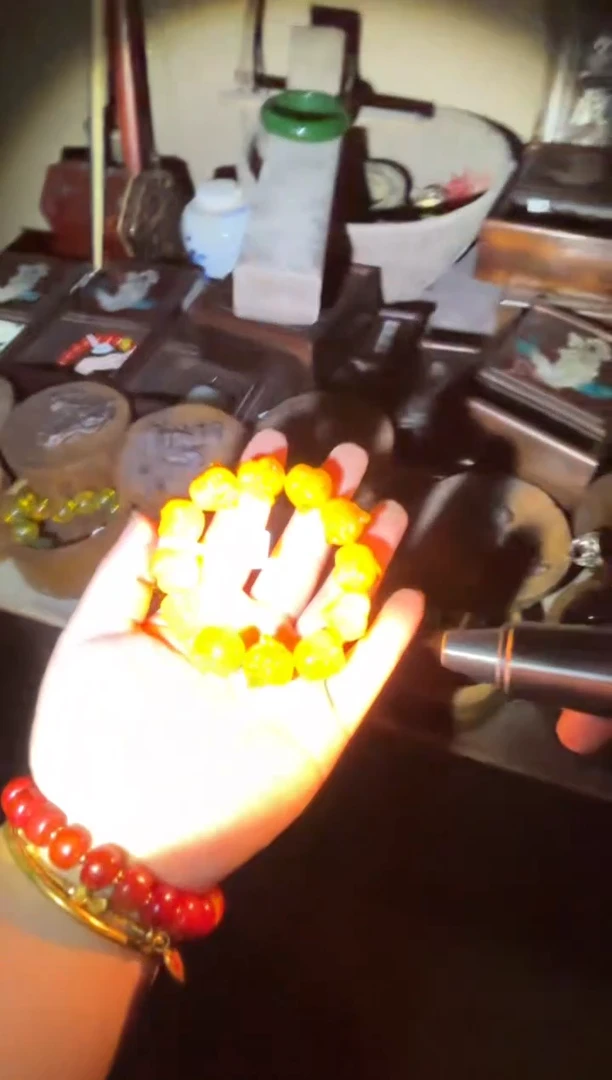 未镶嵌蜜蜡手链哈哈哈哈哈哈哈哈牛牛牛