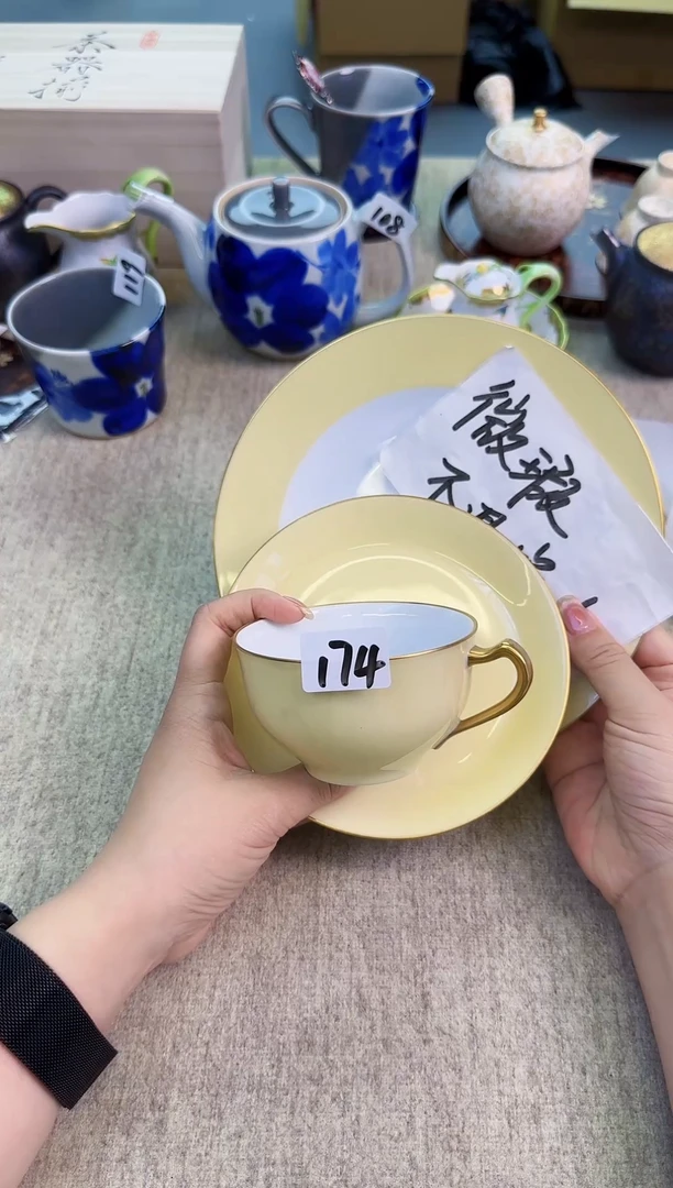 瓷片泡泡家的瓷器真好看