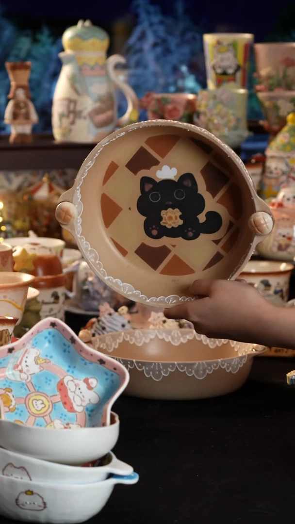 摆件陶景德镇釉下彩手绘设计师款陶瓷